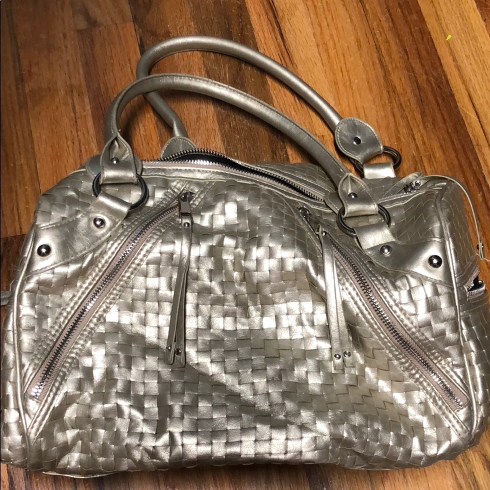 2b bebe gold bag